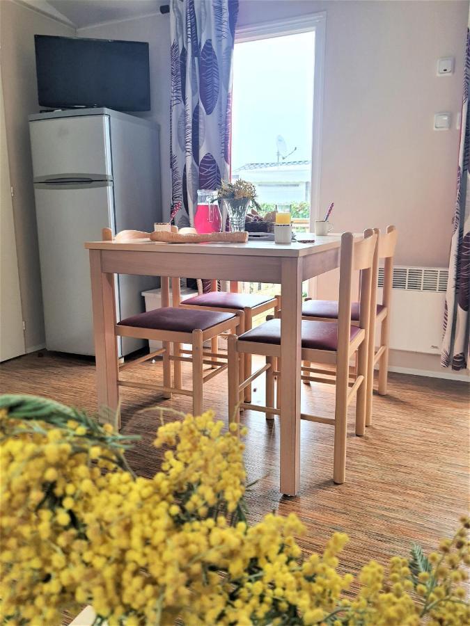 Camping Le Clos Des Pins Hotel Saint-Hilaire-de-Riez Bagian luar foto
