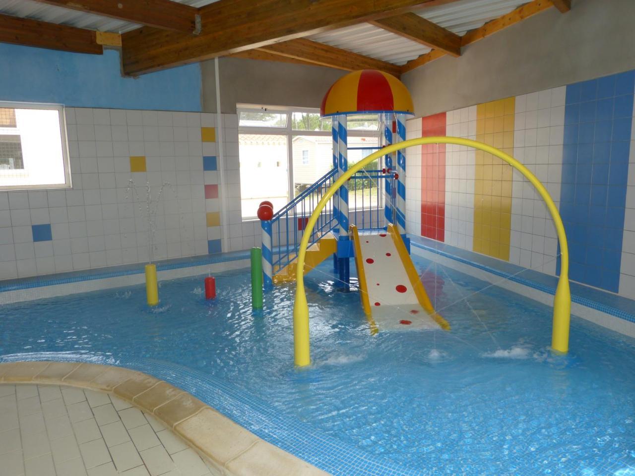 Camping Le Clos Des Pins Hotel Saint-Hilaire-de-Riez Bagian luar foto